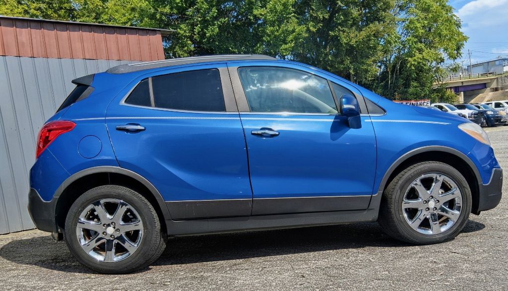 Additional photo of vehicle.