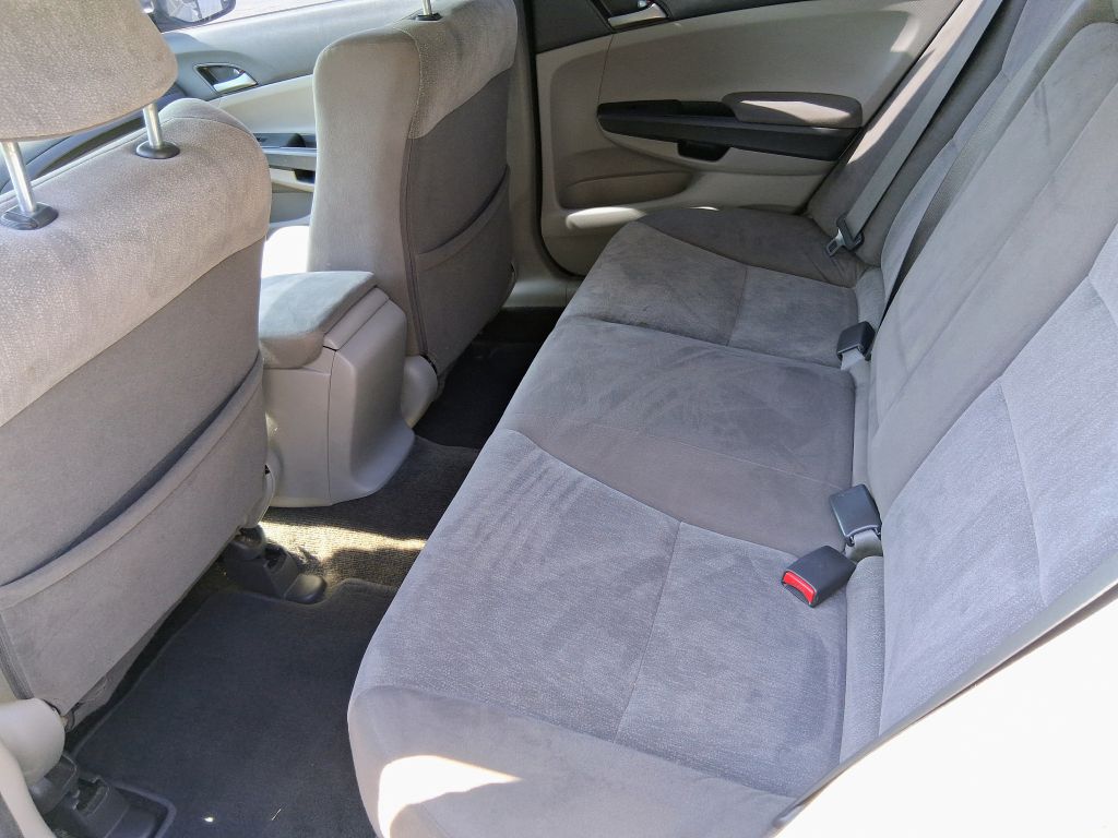 Additional photo of vehicle.