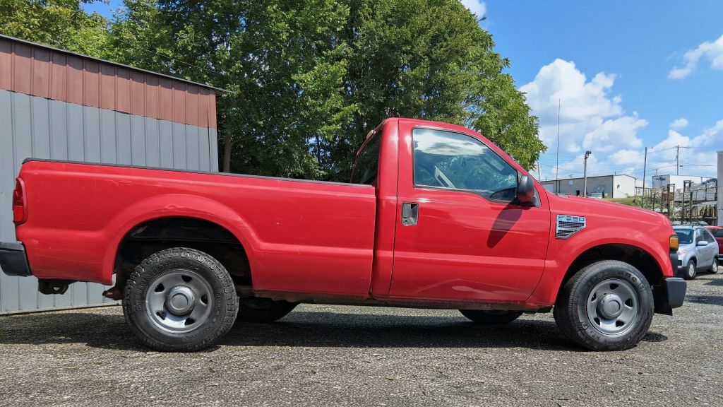 Additional photo of vehicle.