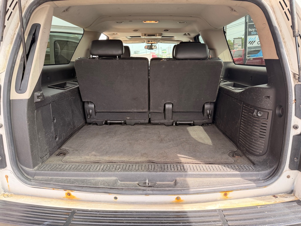Photo 16 of this CHEVROLET SUBURBAN