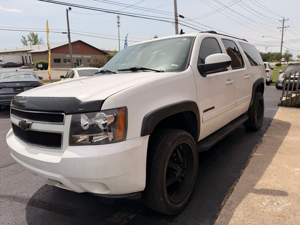 Photo 4 of this CHEVROLET SUBURBAN