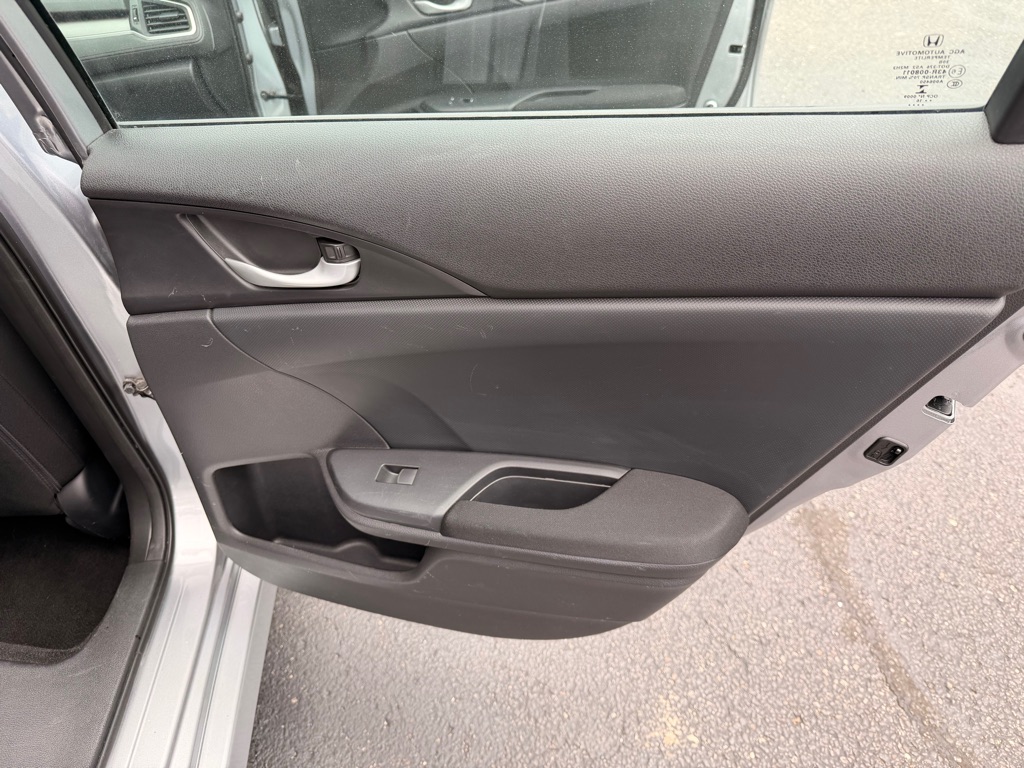 Photo 17 of this HONDA CIVIC