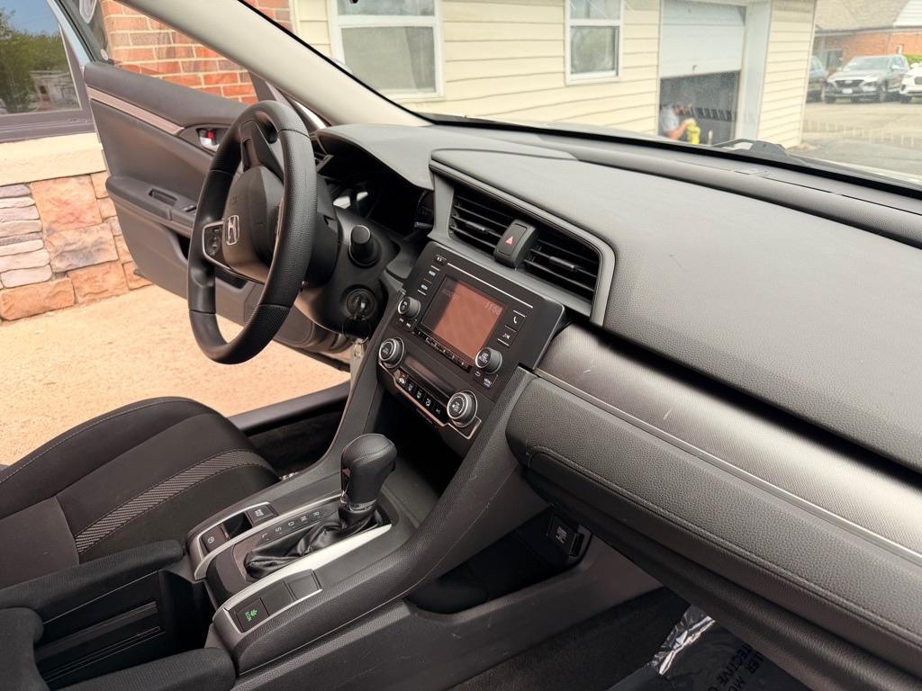 Photo 18 of this HONDA CIVIC