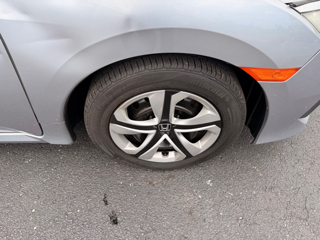 Photo 31 of this HONDA CIVIC
