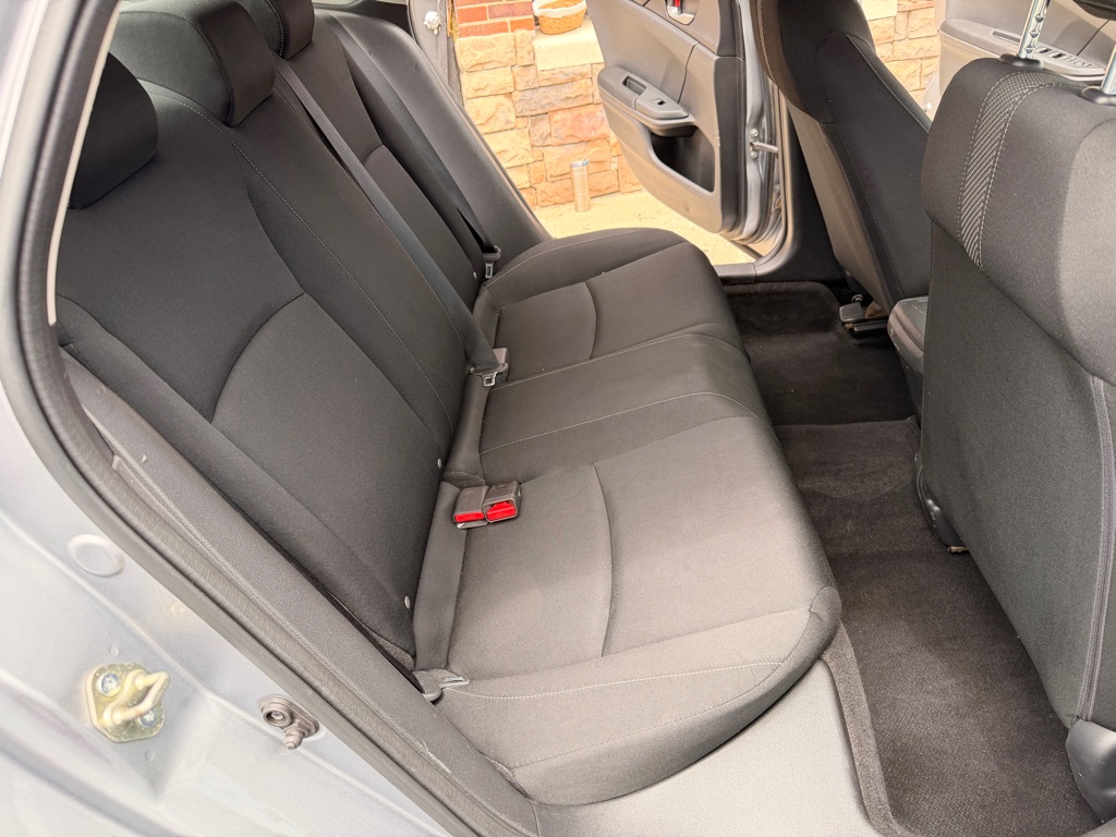 Photo 16 of this HONDA CIVIC