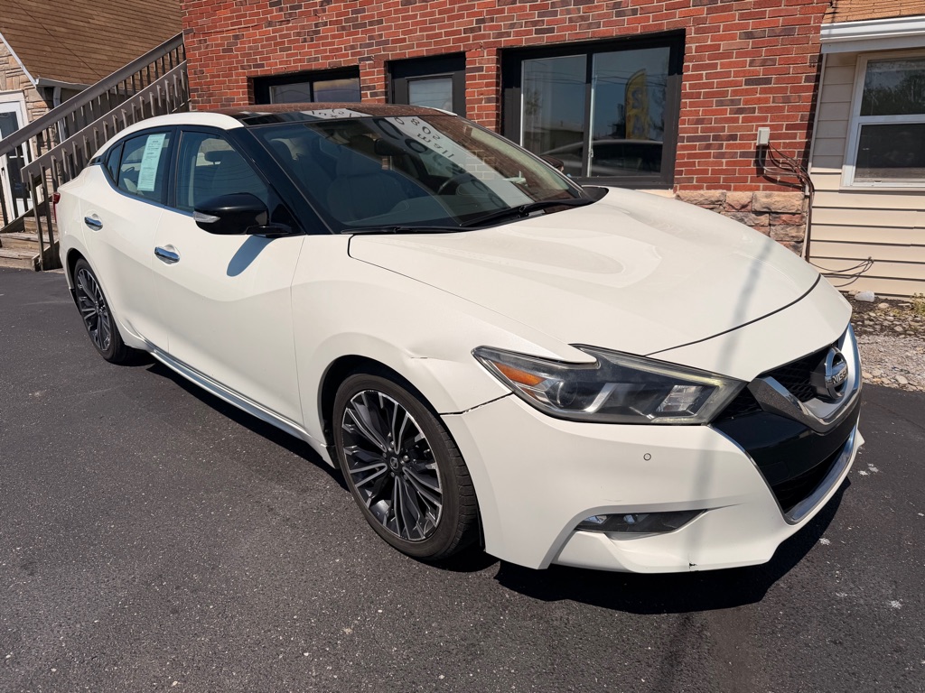 Photo 2 of this NISSAN MAXIMA