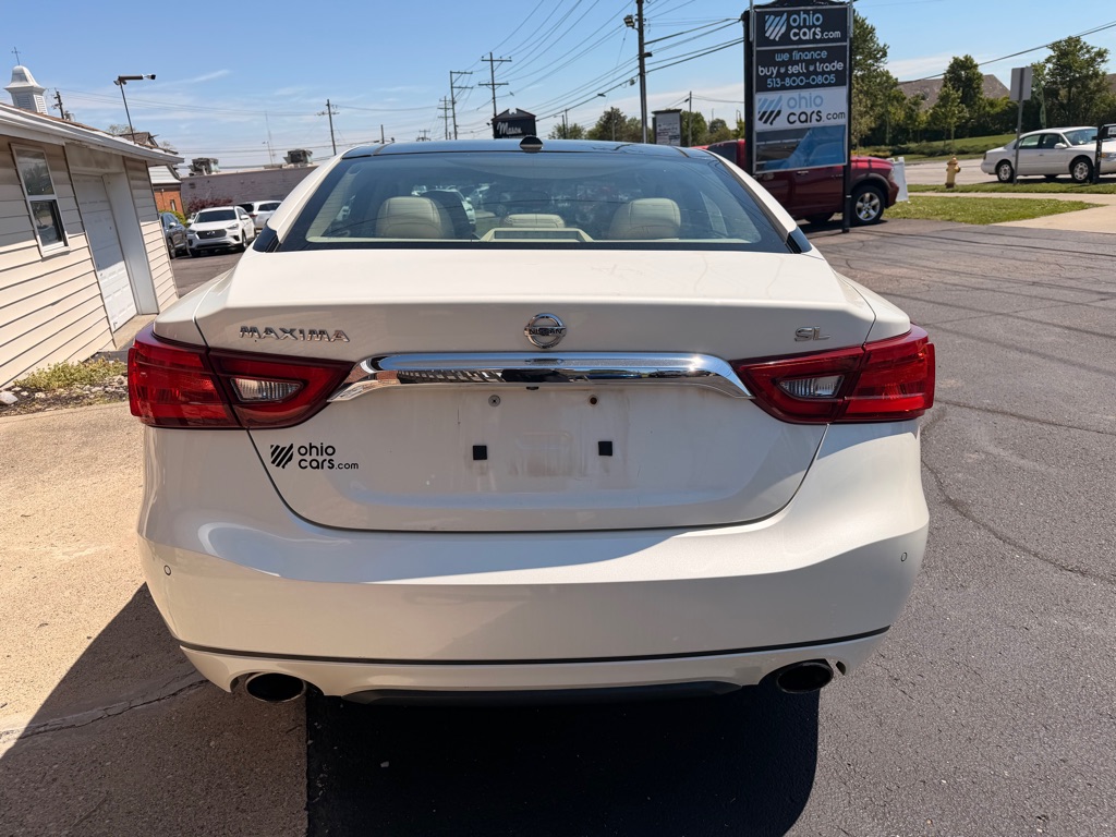 Photo 6 of this NISSAN MAXIMA