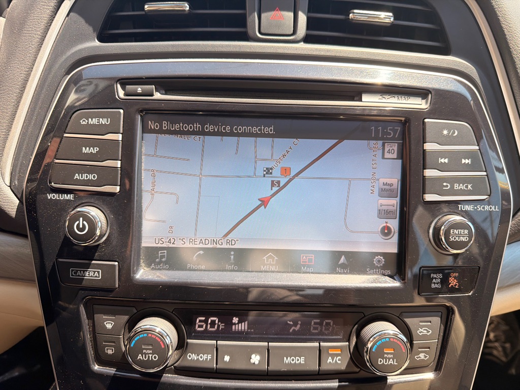Photo 27 of this NISSAN MAXIMA
