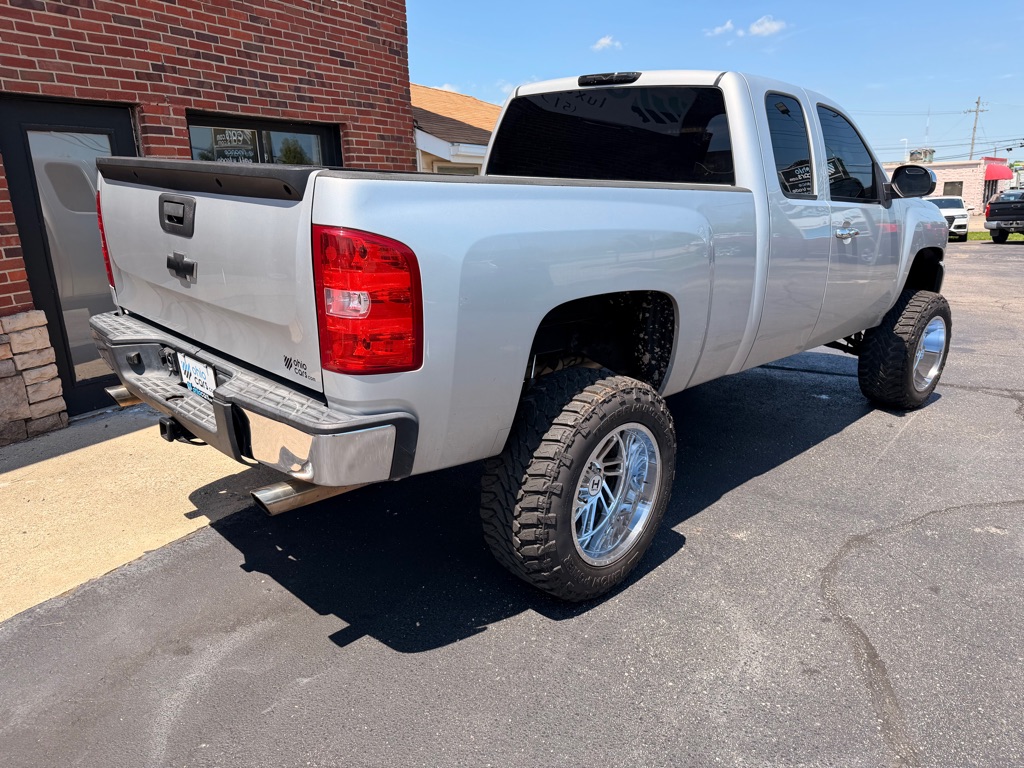 Photo 8 of this CHEVROLET SILVERADO 1500