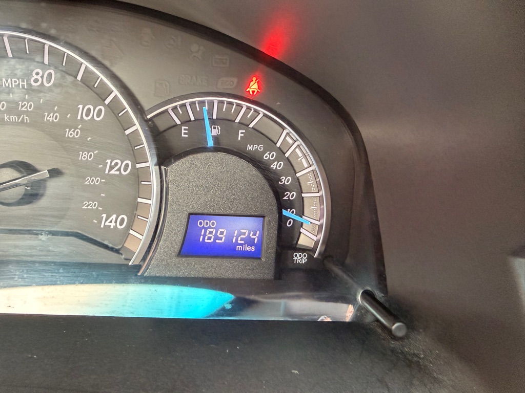 Photo 21 of this TOYOTA CAMRY