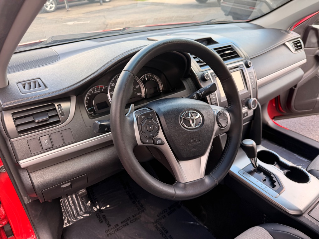 Photo 7 of this TOYOTA CAMRY