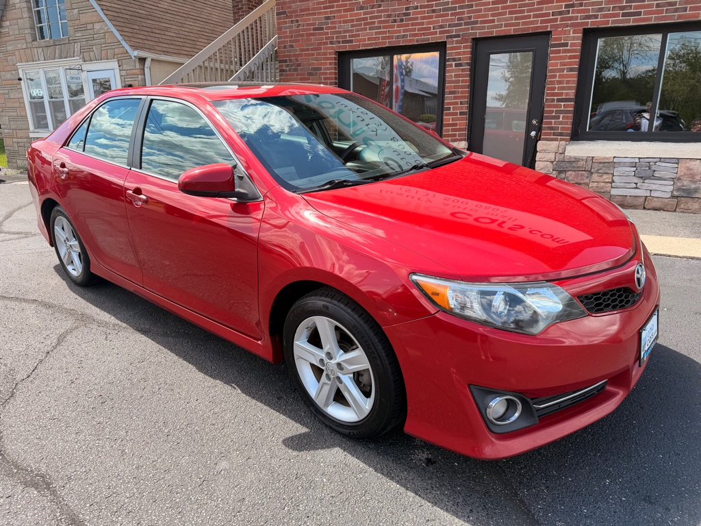 Photo 2 of this TOYOTA CAMRY