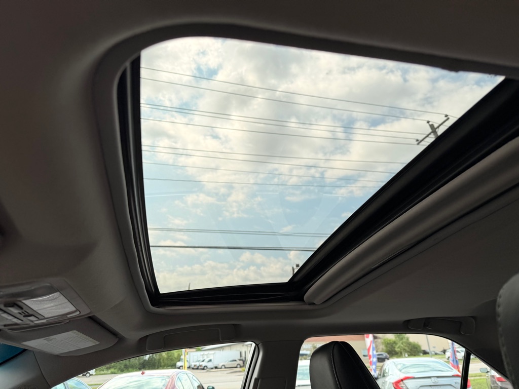 Photo 16 of this TOYOTA CAMRY