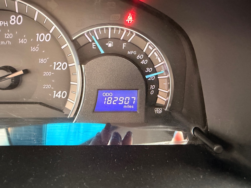 Photo 8 of this TOYOTA CAMRY