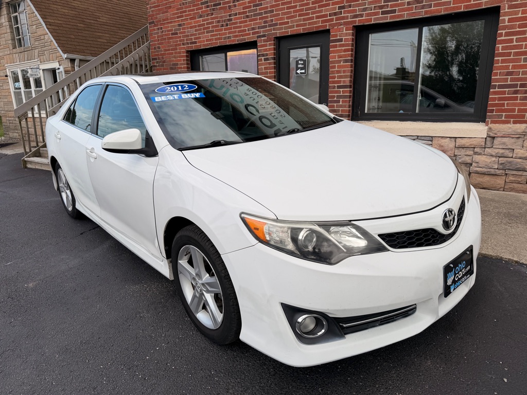 Photo 2 of this TOYOTA CAMRY