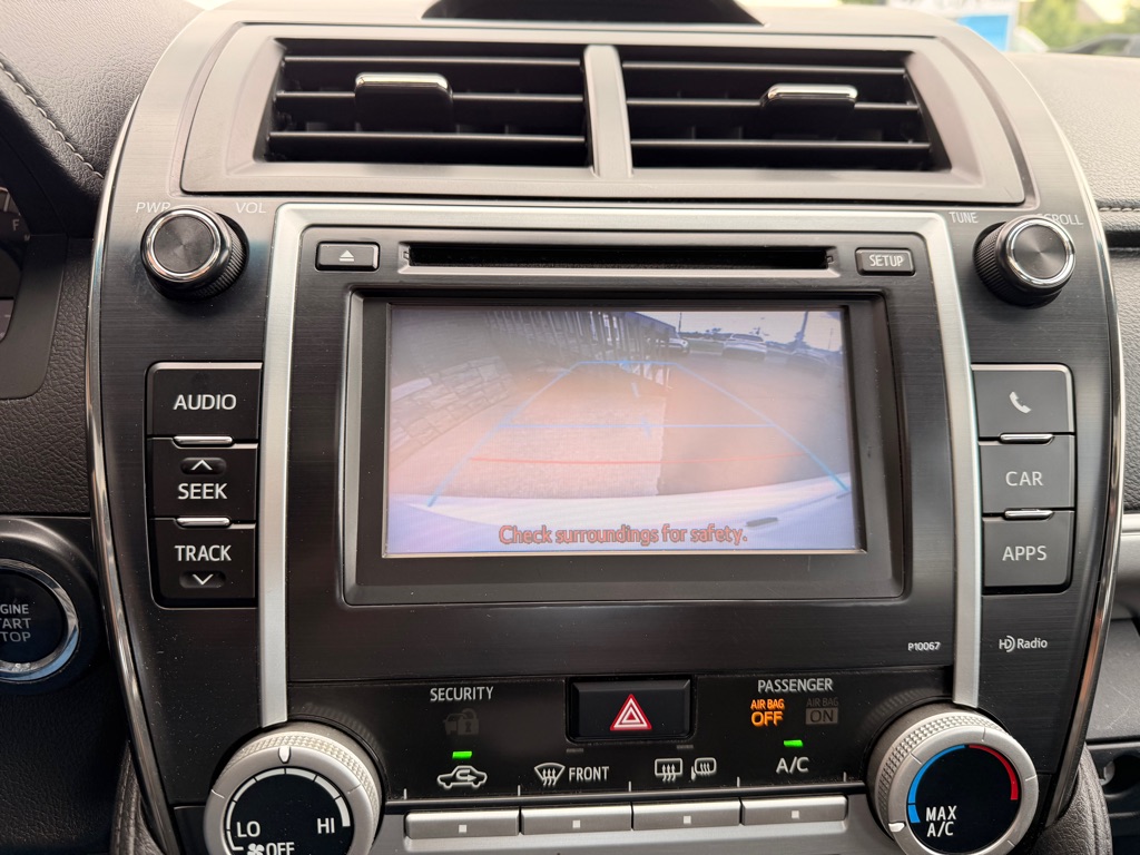 Photo 12 of this TOYOTA CAMRY