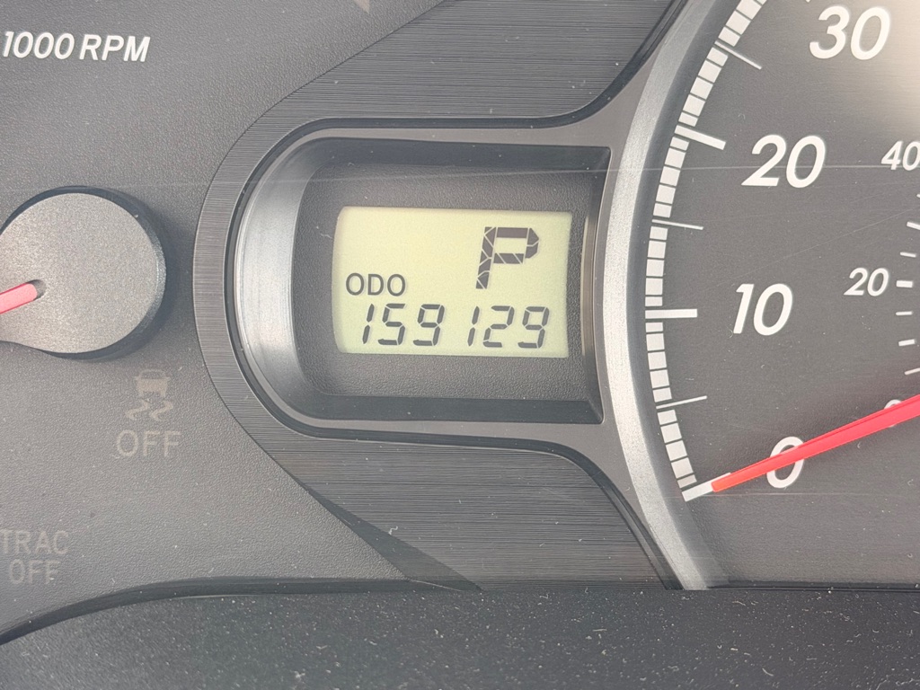 Photo 22 of this TOYOTA SIENNA