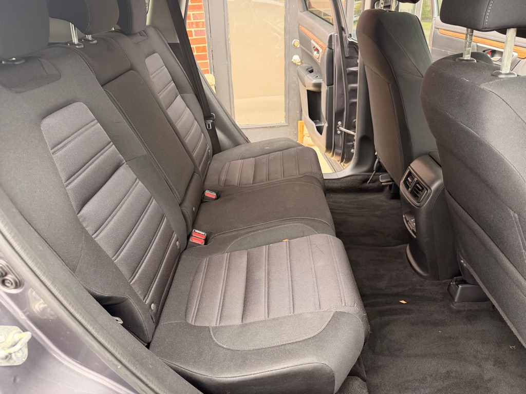 Photo 48 of this HONDA CR-V