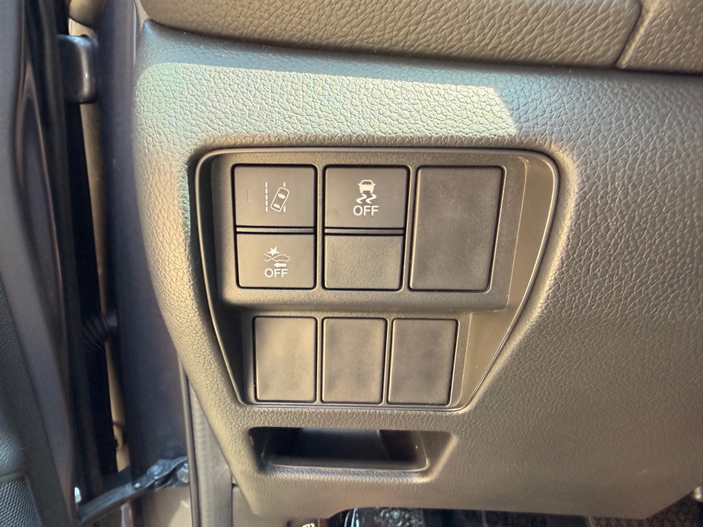 Photo 24 of this HONDA CR-V