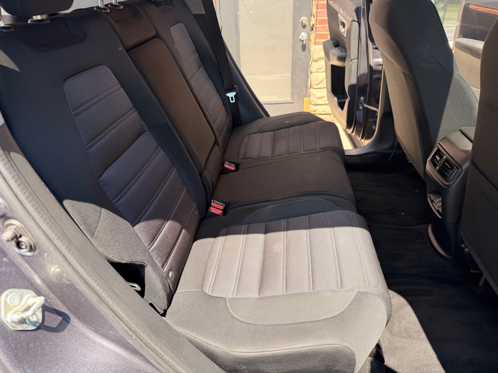 Photo 19 of this HONDA CR-V