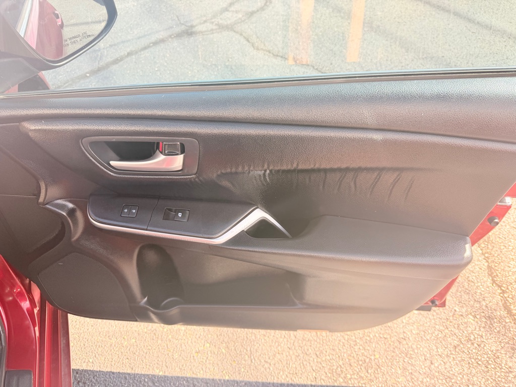 Photo 18 of this TOYOTA CAMRY