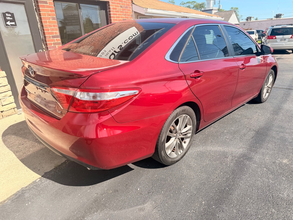 Photo 7 of this TOYOTA CAMRY