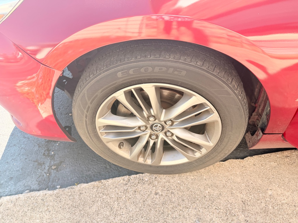Photo 25 of this TOYOTA CAMRY