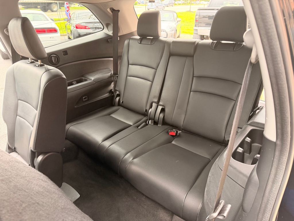Photo 14 of this HONDA PILOT