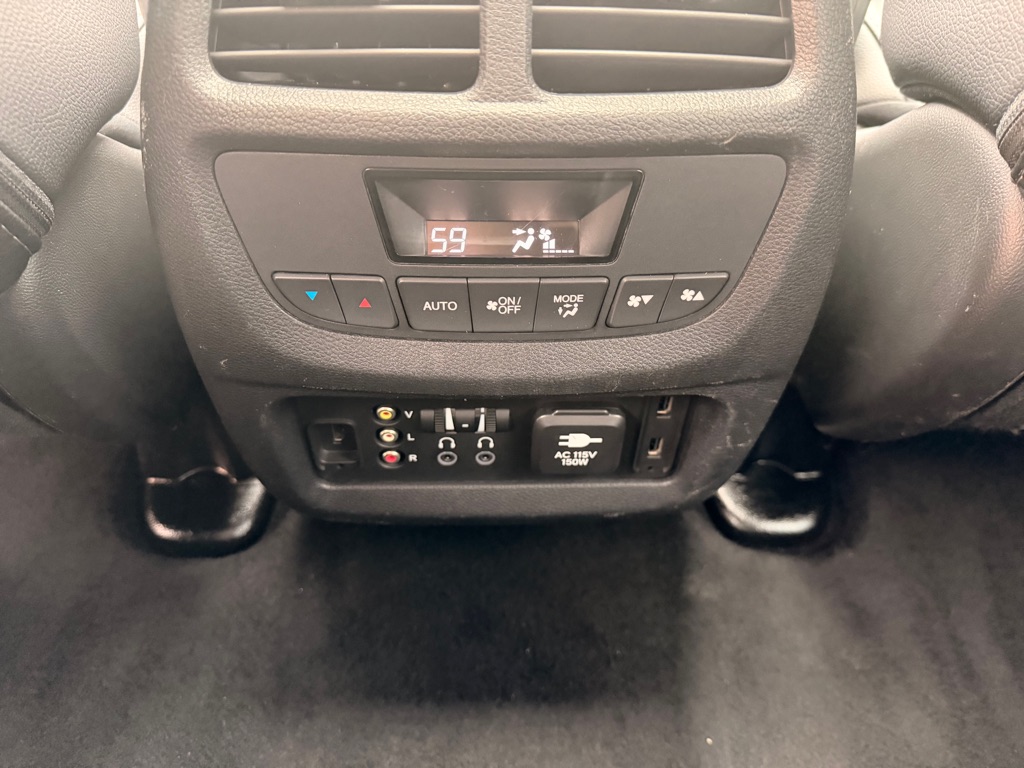 Photo 34 of this HONDA PILOT