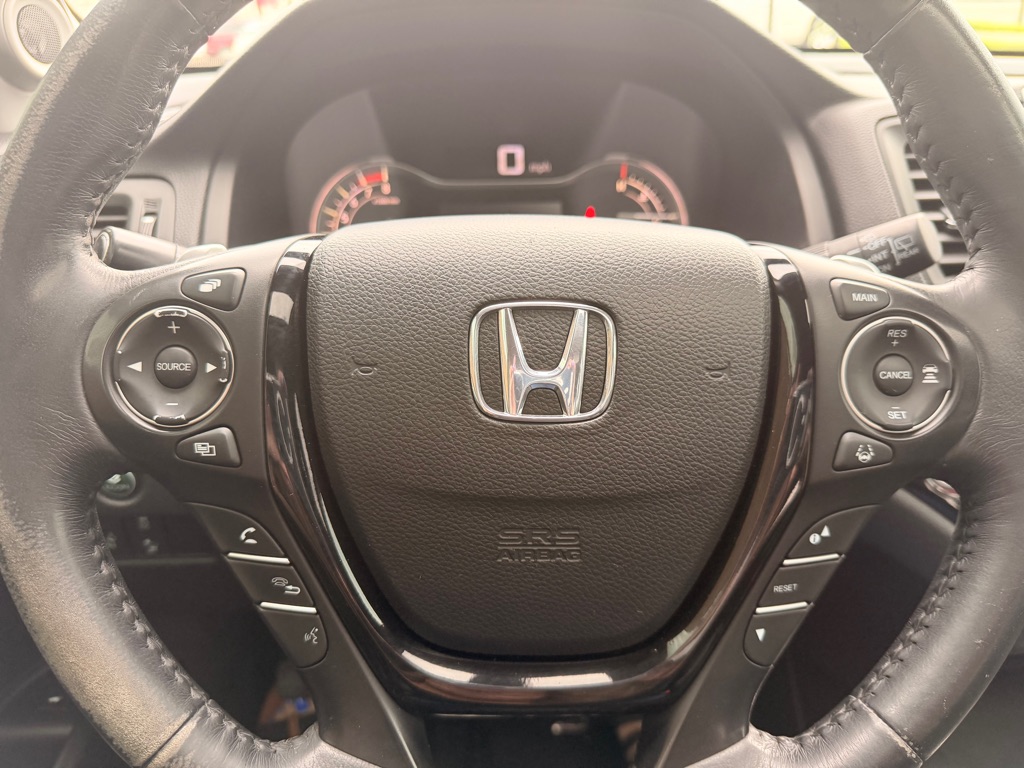 Photo 26 of this HONDA PILOT