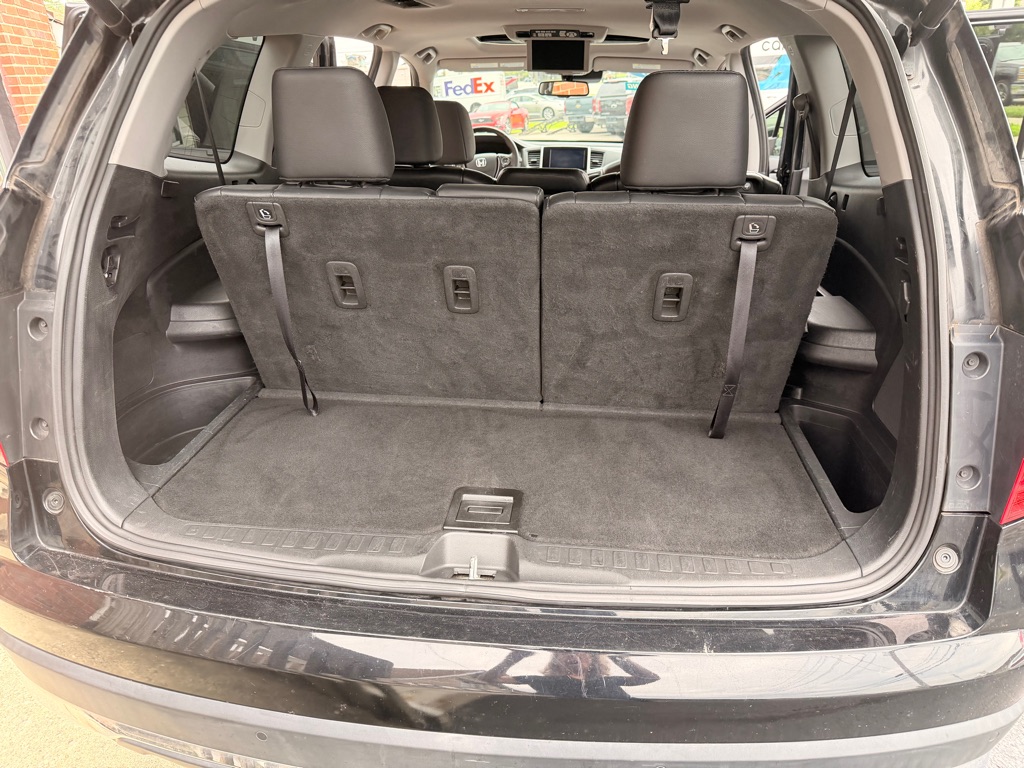 Photo 15 of this HONDA PILOT