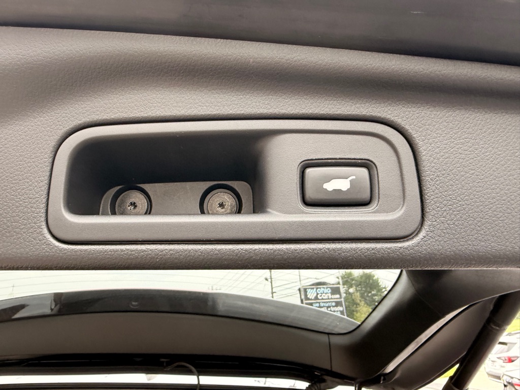 Photo 23 of this HONDA PILOT