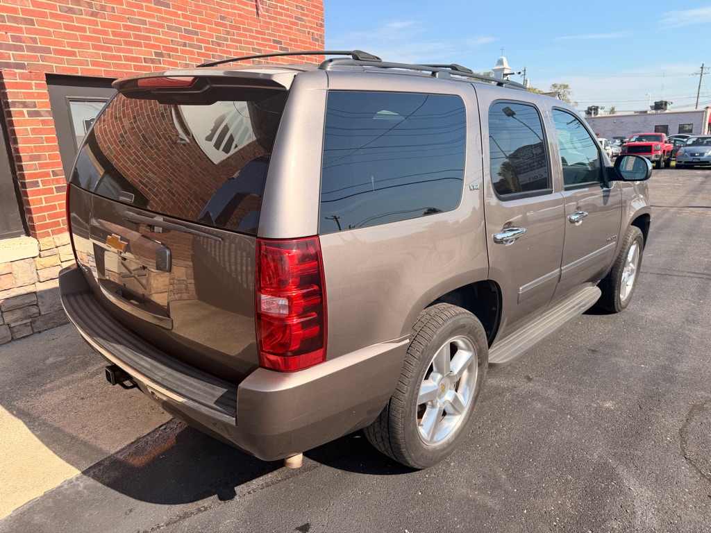 Photo 7 of this CHEVROLET TAHOE
