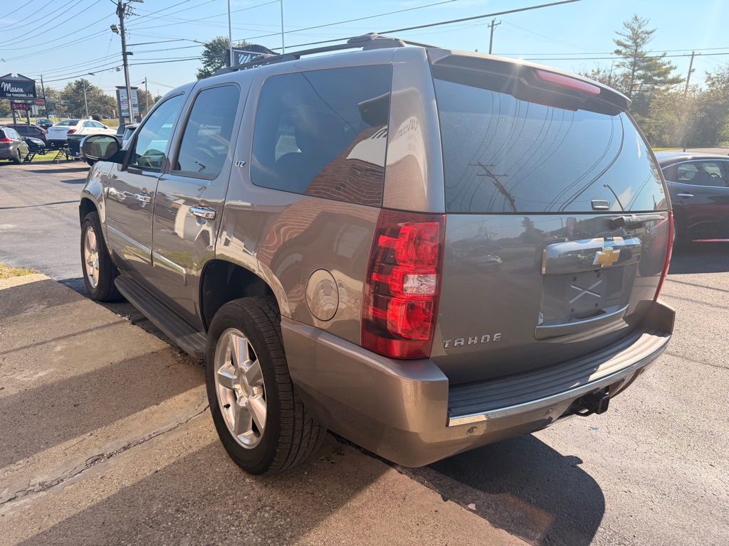 Photo 5 of this CHEVROLET TAHOE