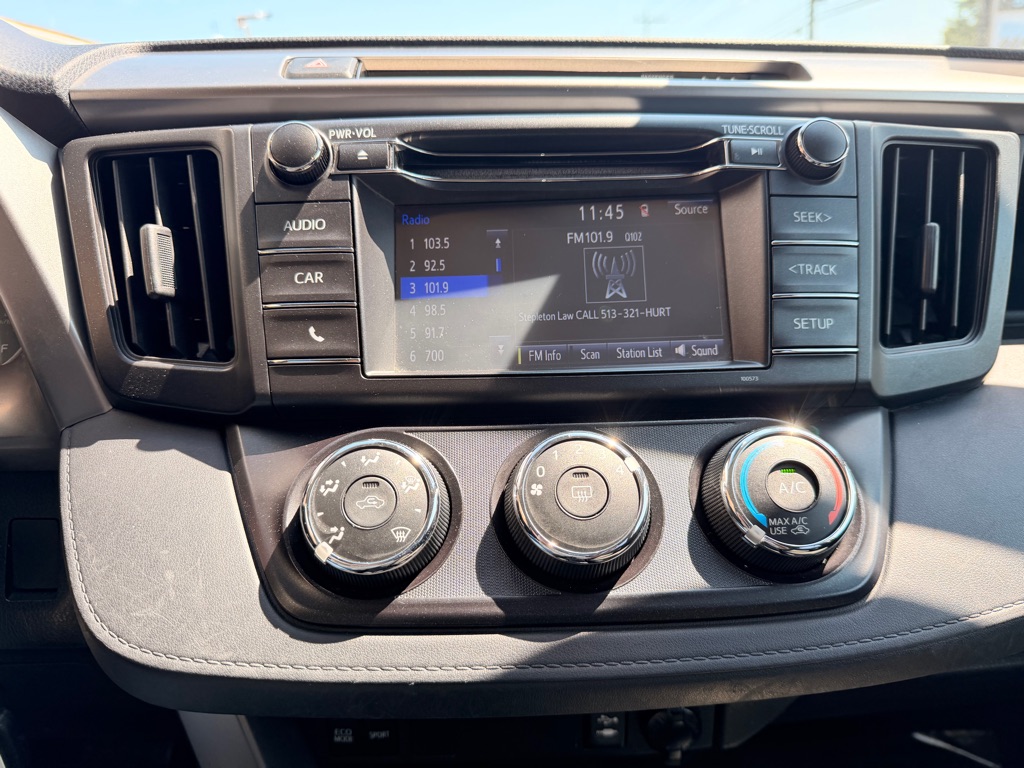 Photo 22 of this TOYOTA RAV4