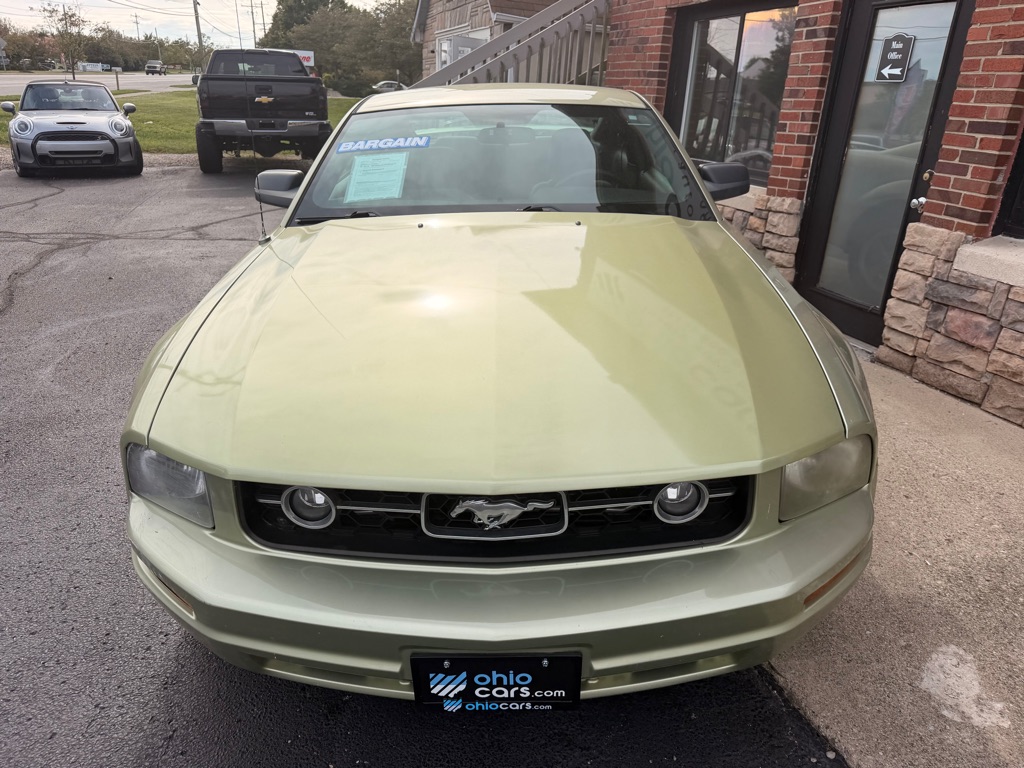 Photo 3 of this FORD MUSTANG