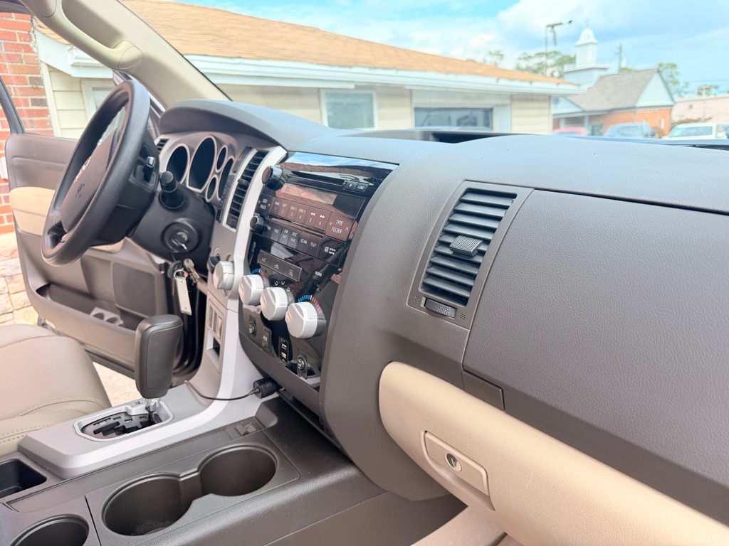 Photo 16 of this TOYOTA TUNDRA