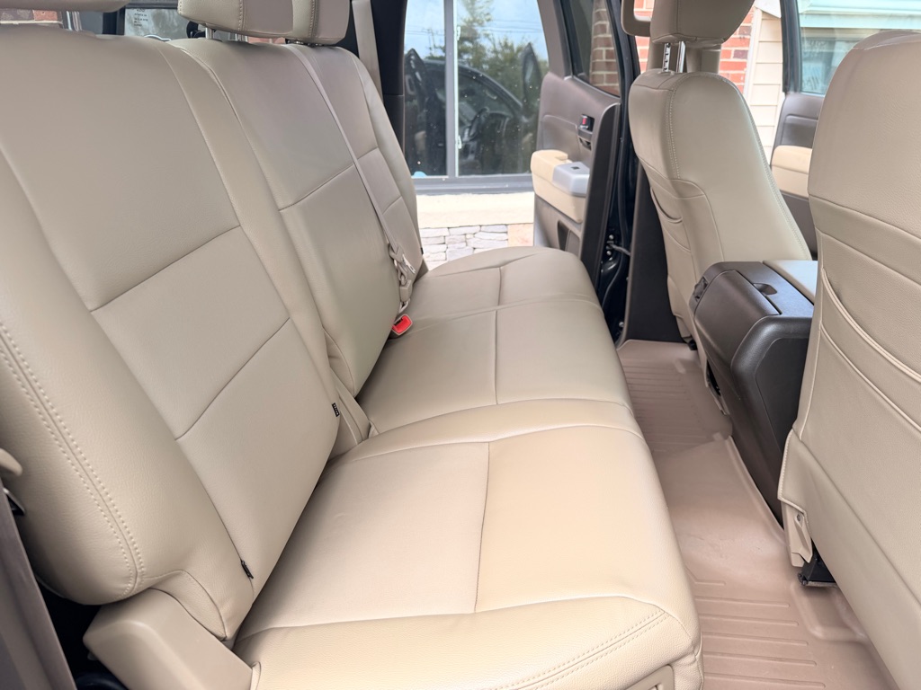 Photo 14 of this TOYOTA TUNDRA