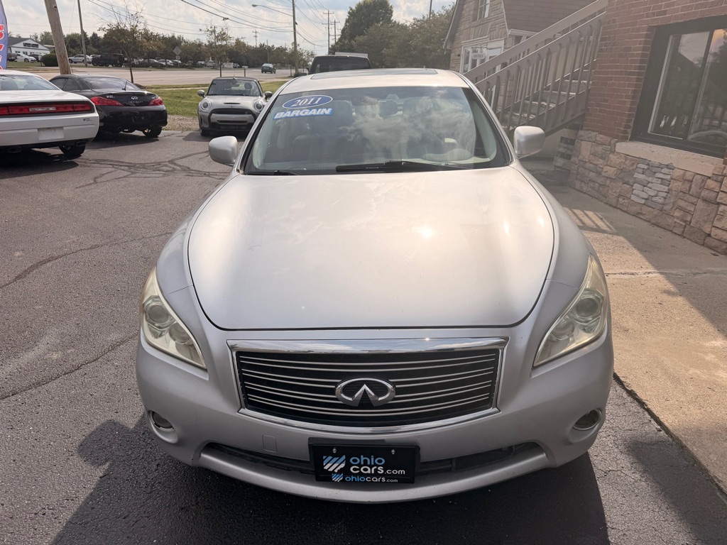 Photo 3 of this INFINITI M37