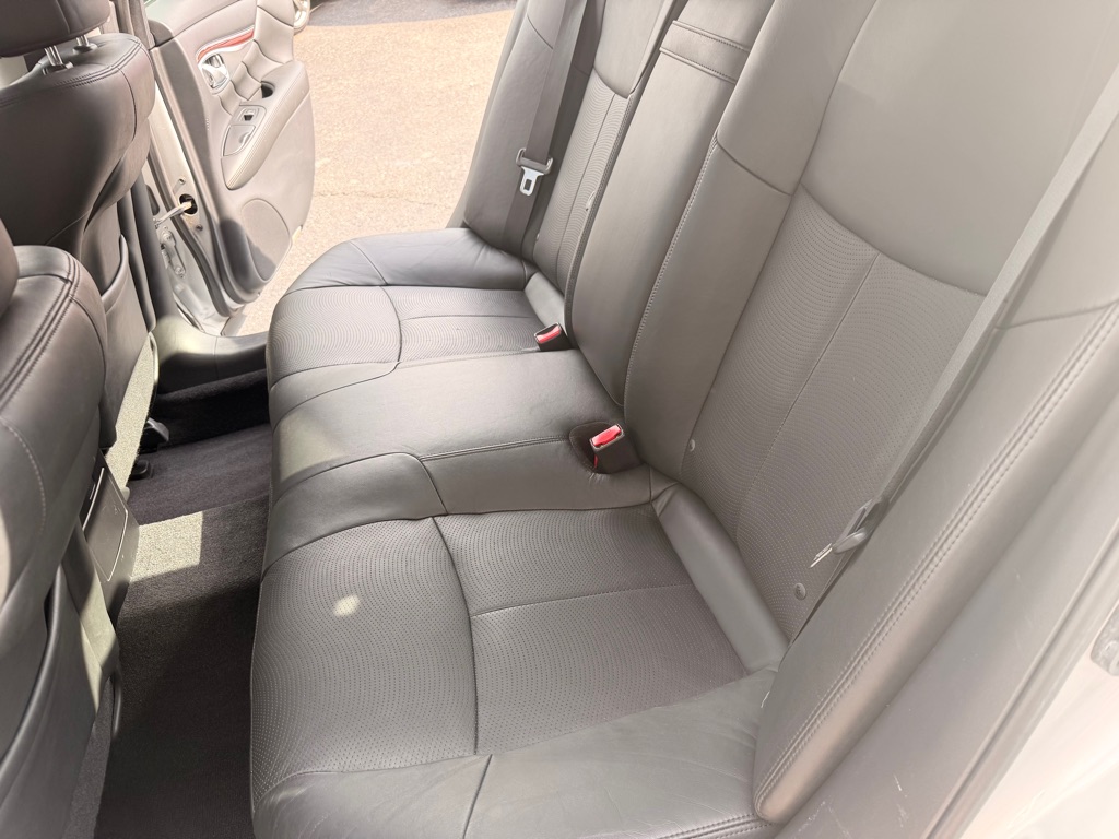 Photo 15 of this INFINITI M37