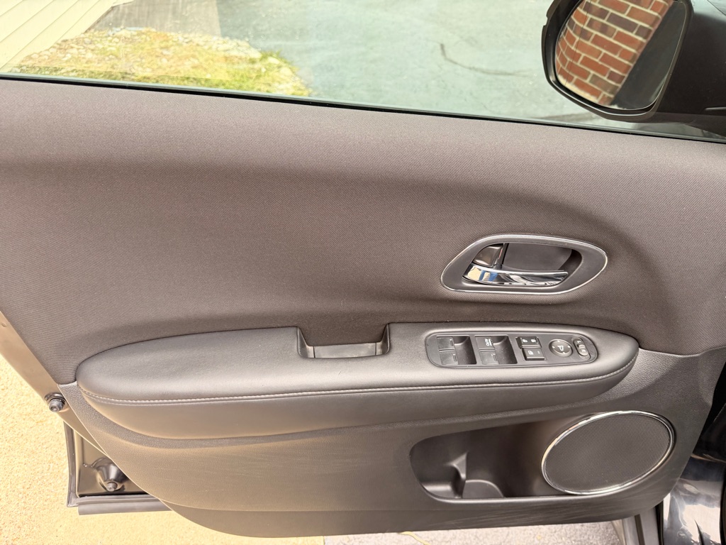 Photo 11 of this HONDA HR-V