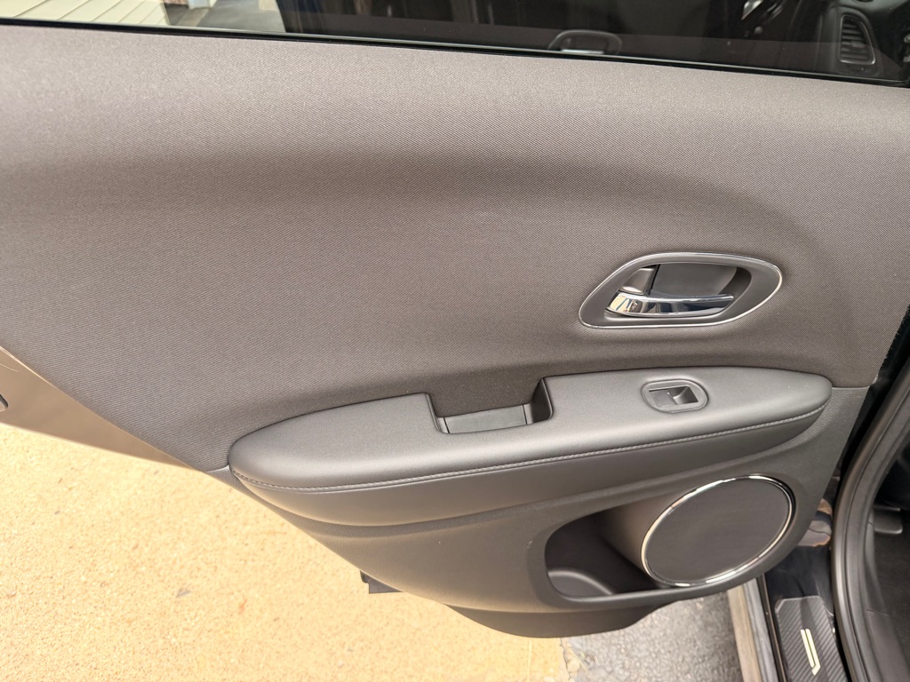 Photo 13 of this HONDA HR-V