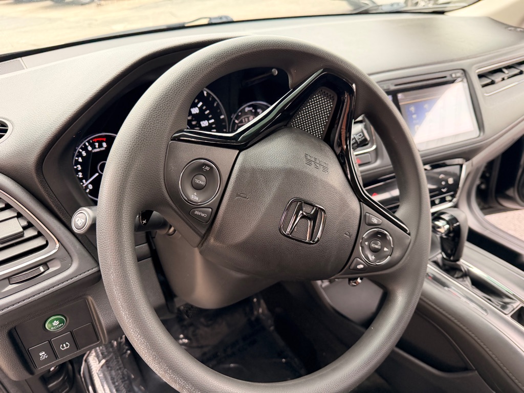 Photo 8 of this HONDA HR-V