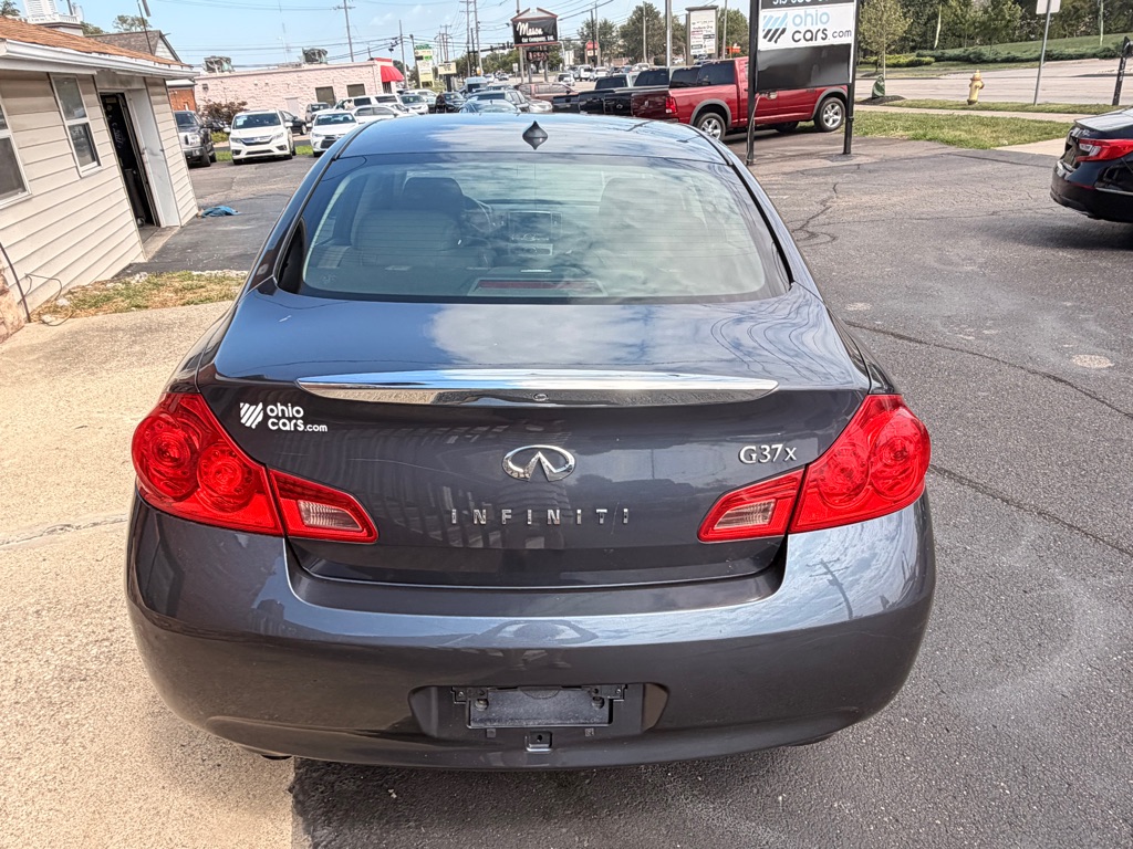 Photo 6 of this INFINITI G37 SEDAN