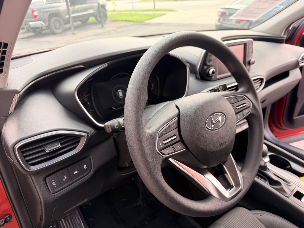 Photo 8 of this HYUNDAI SANTA FE
