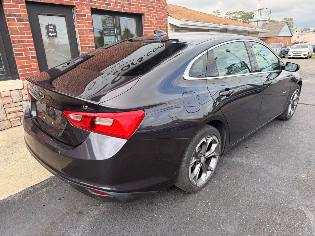 Photo 7 of this CHEVROLET MALIBU