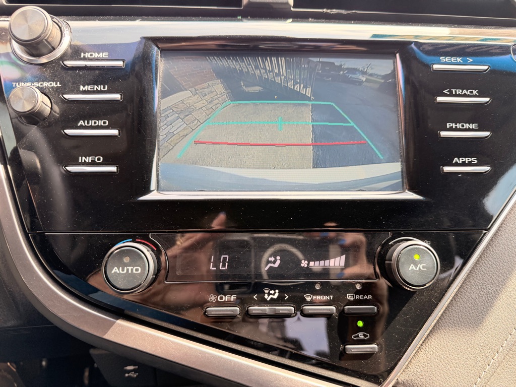 Photo 26 of this TOYOTA CAMRY