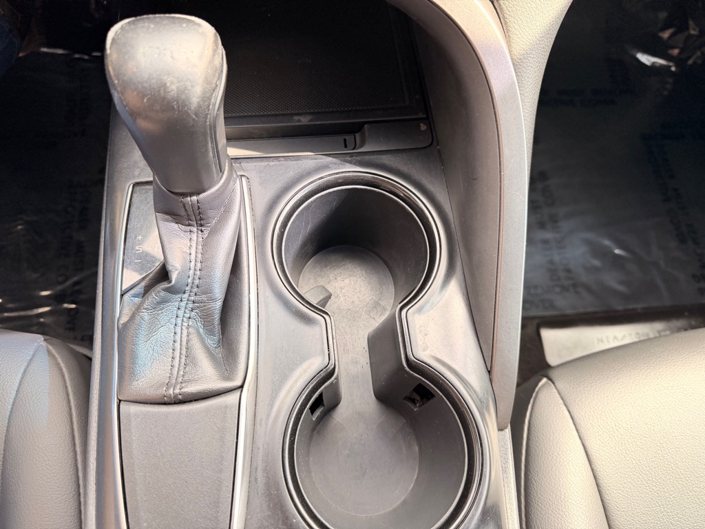 Photo 28 of this TOYOTA CAMRY
