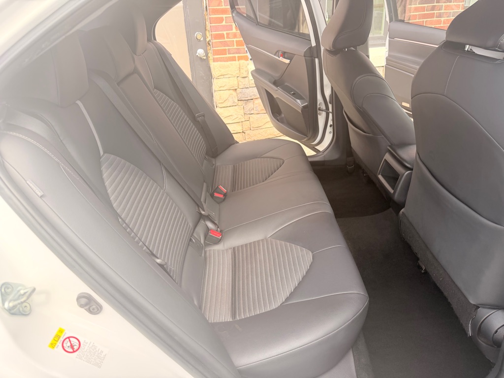 Photo 15 of this TOYOTA CAMRY