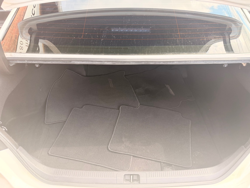 Photo 14 of this TOYOTA CAMRY
